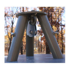 Boss Buck Feeder/Cleaning Station Tripod Header with Pulley